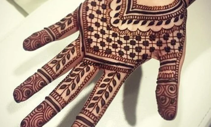 Pinky Patel Mehndi Artist